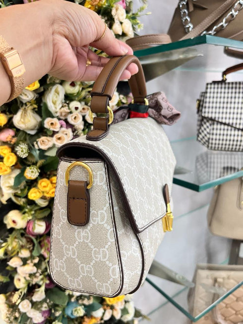 Genuine Leather Luxury Pattern Saddle Bag